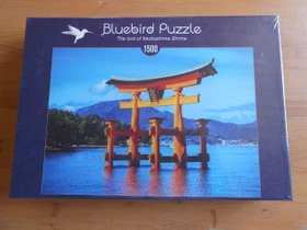 Bluebird Puzzle The torii of Itsukushima Shrine