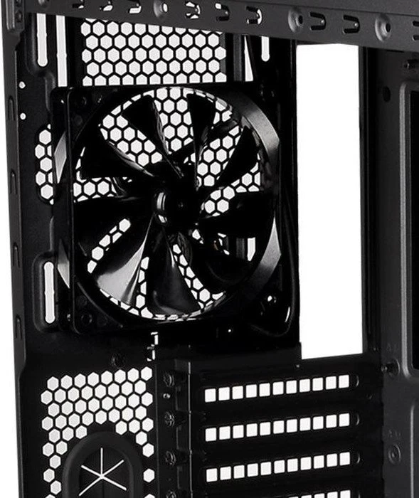 Thermaltake Core X31, Acrylfenster