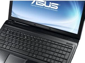 ASUS X52JT-SX013V, Core i7-740QM, 4GB RAM, 500GB HDD, Radeon HD 6370M, DE