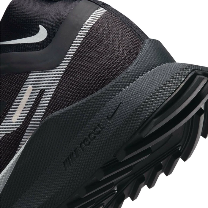 Nike React Pegasus Trail 4 Gore-Tex black/reflect silver/wolf grey (Damen)