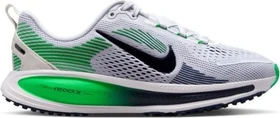 Nike Vomero 18 white/green spark/midnight navy (Junior)