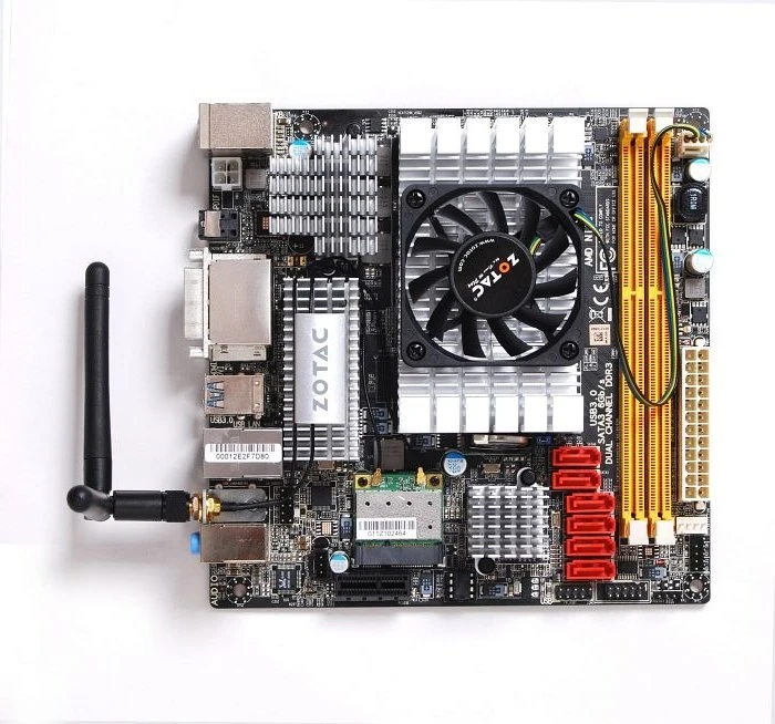 Zotac M880G-ITX Wi-Fi