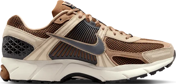 Nike Zoom Vomero 5 light british tan/british khaki/linen/dark smoke grey (Herren)