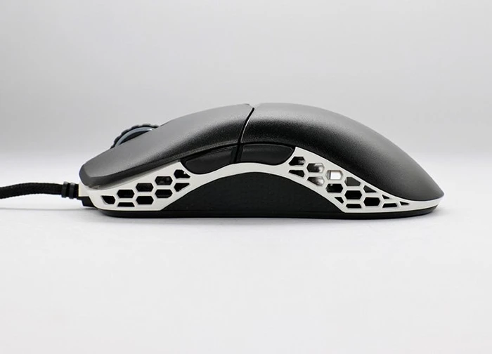 Ducky Feather Black & White Ultralight Gaming Mouse, Huano Switches, USB
