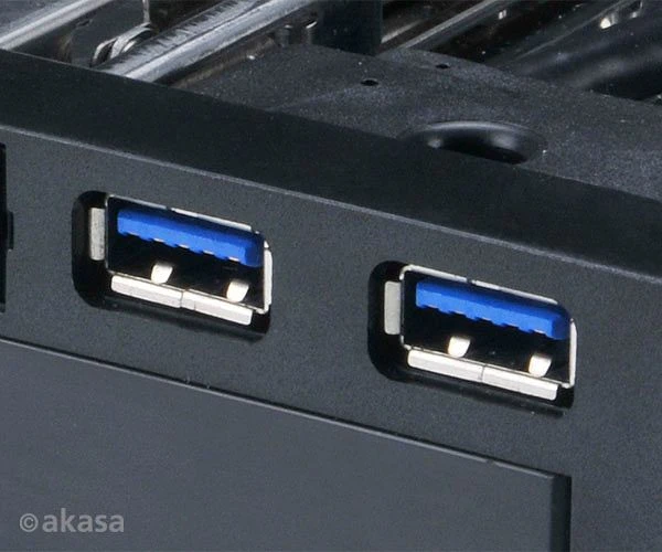 Akasa Lokstor M51