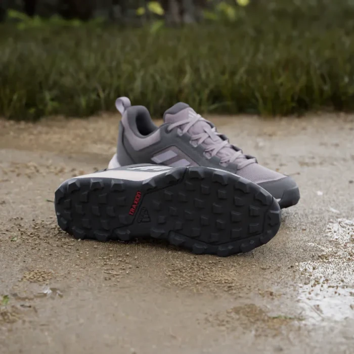 adidas Tracerocker 2.0 Gore-Tex charcoal/silver dawn/preloved fig (Damen)