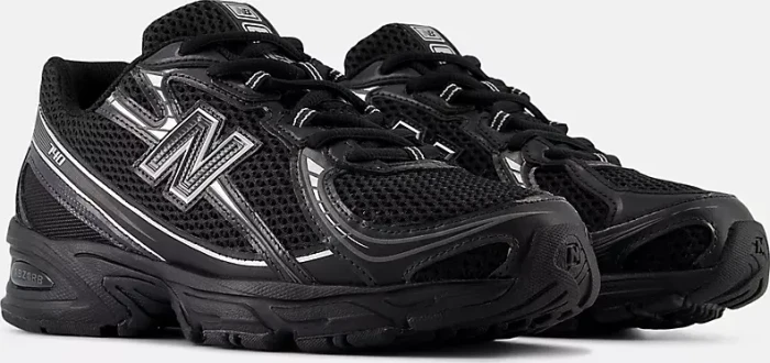 New Balance 740 black/silver metallic