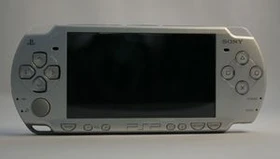 Sony PlayStation Portable Grundgerät Slim & Lite, Ice Silver