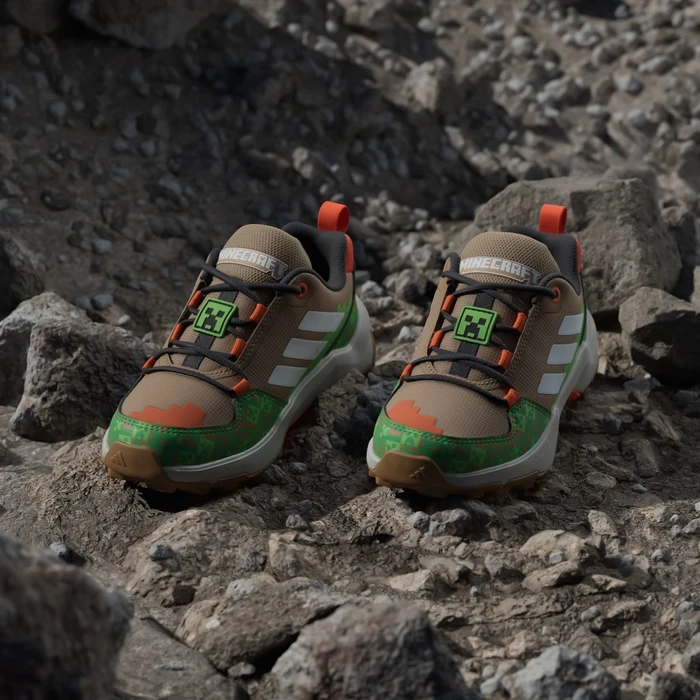 adidas Terrex AX4R cardboard/cloud white/semi impact orange (Junior)