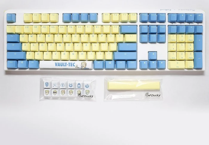 Ducky x Fallout Vault-Tec Limited Edition One 3 + Mauspad, PBT, MX SILENT RGB RED, USB, DE