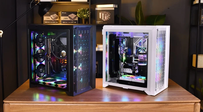 Thermaltake CTE C700 TG ARGB, schwarz, Glasfenster