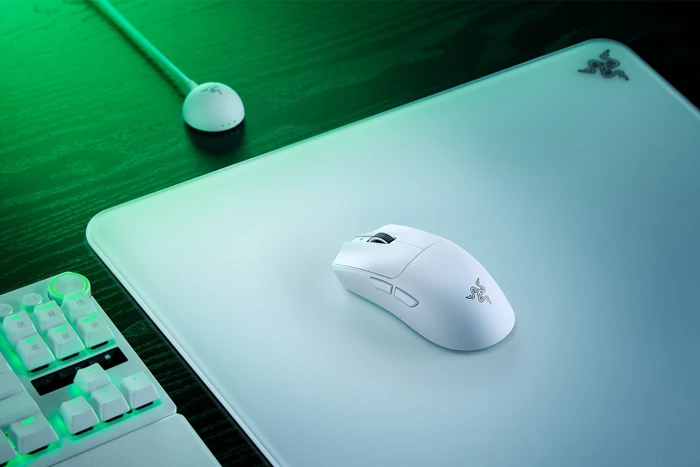 Razer Viper V4 Pro weiß, USB