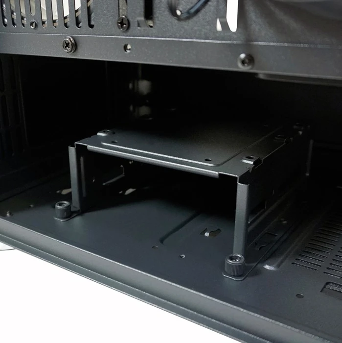 LC-Power Gaming 808B Skylla_X, Glasfenster