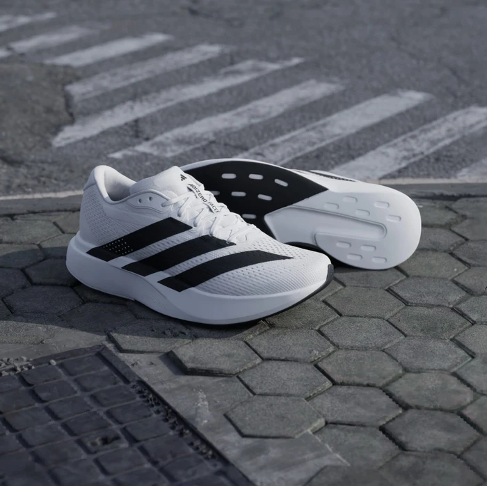 adidas Adizero Pacer cloud white/core black/crystal white (Herren)
