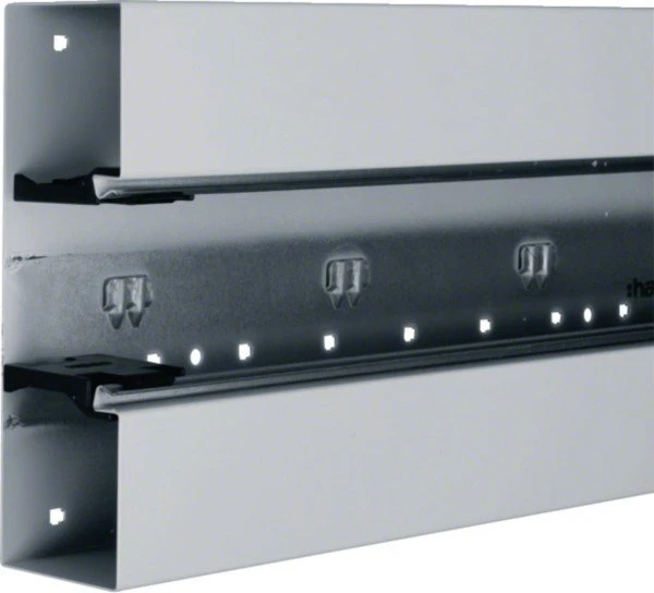 Hager Brüstungskanal-Unterteil frontrastend Stahl BRS 70x210mm Oberteil 80mm verzinkt
