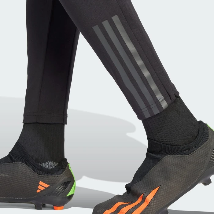 adidas Real Madrid Tiro 23 Trainingshose lang schwarz (Herren)