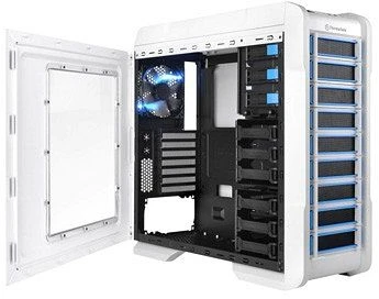 Thermaltake Chaser A31 Snow Edition, Acrylfenster