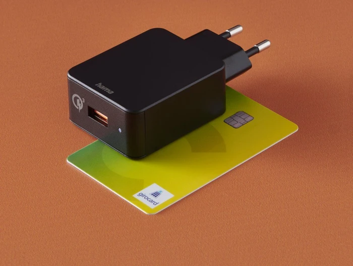 Hama Schnellladegerät Qualcomm Quick Charge 3.0 USB-A 19.5W schwarz
