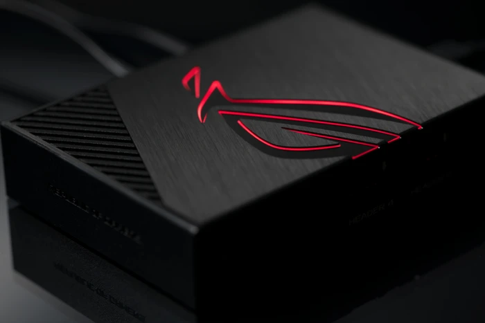 ASUS ROG Aura Terminal