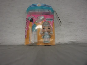MGA Entertainment Yummiland - Lipgloss Doll - Callie Birthday Cake