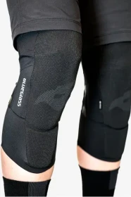Bluegrass Aura Core Knie Protektor