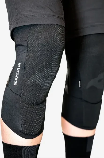 Bluegrass Aura Core Knie Protektor