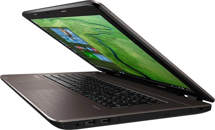 Medion Akoya P7637, Core i7-5500U, 8GB RAM, 1TB HDD, GeForce 930M, DE