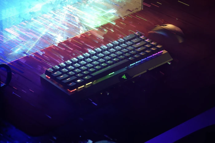 Razer BlackWidow V3 Mini HyperSpeed, Razer YELLOW, USB/Bluetooth, US