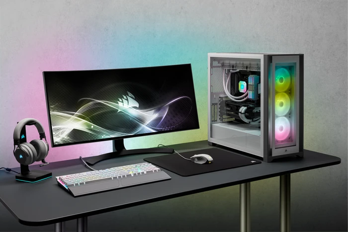 Corsair iCue 5000X RGB, weiß, Glasfenster