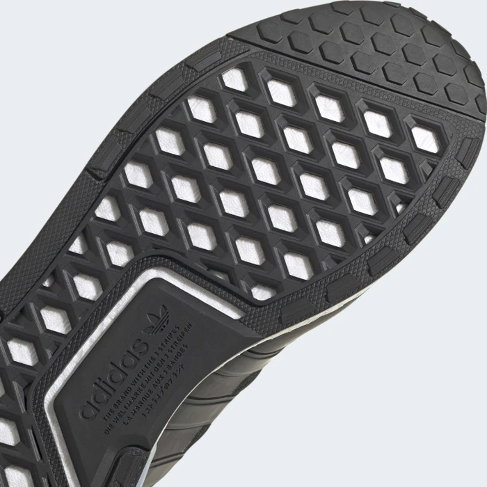 adidas NMD_V3 core black/cloud white/grey six