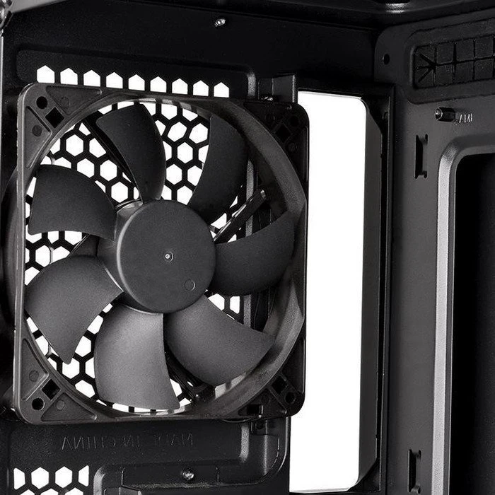 Thermaltake Versa U21, Acrylfenster