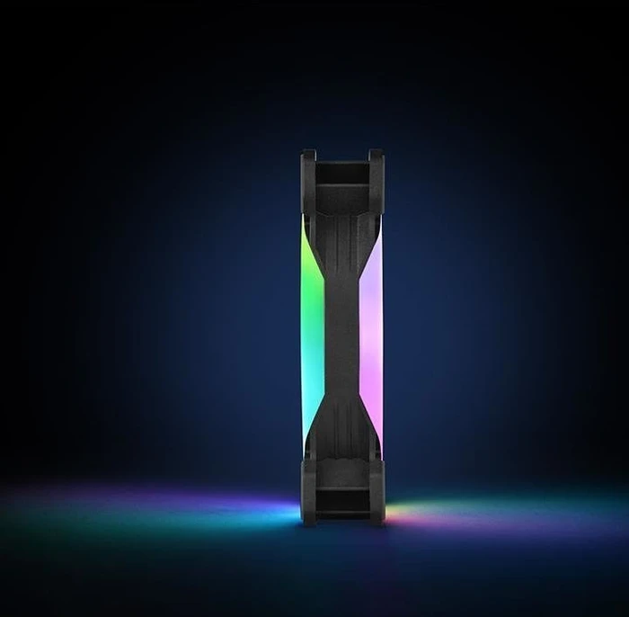 Thermaltake Riing Trio 14 LED RGB Radiator TT Premium Edition, LED-Steuerung, 140mm, 3er-Pack