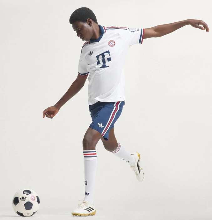 adidas FC Bayern München Authentic 2026/2027 Auswärtstrikot kurzarm (Herren)