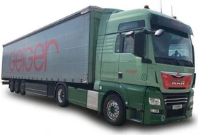Herpa MAN TGX XXL Euro6c Gardinenplanen-Sattelzug Geiger