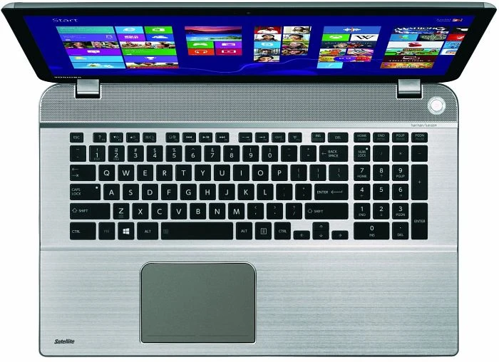 Toshiba Satellite P70-A-126, silber, Core i7-4700MQ, 32GB RAM, 256GB SSD, 3TB HDD, GeForce GT 745M, DE