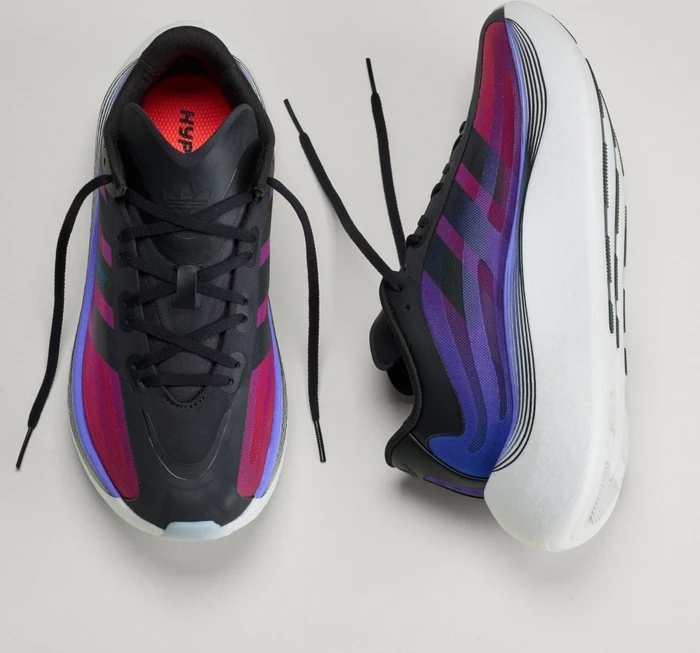 adidas Hyperboost EPHR LT core black/lucid blue/solar red