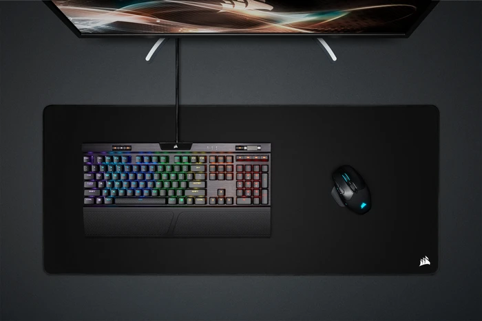 Corsair MM350 PRO Premium Spill-Proof Cloth Gaming Mouse Pad - Extended XL, schwarz