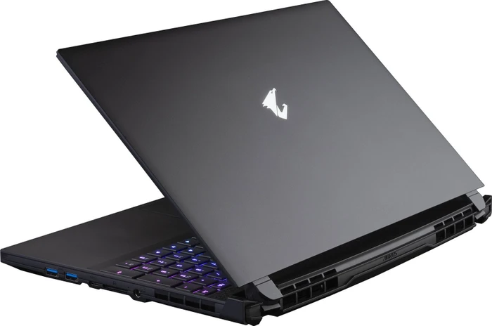 GIGABYTE AORUS 15G, Core i7-10870H, 32GB RAM, 1TB SSD, GeForce RTX 3080, EN