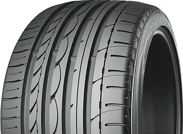 Yokohama BluEarth-XT AE61 225/65 R17 102H