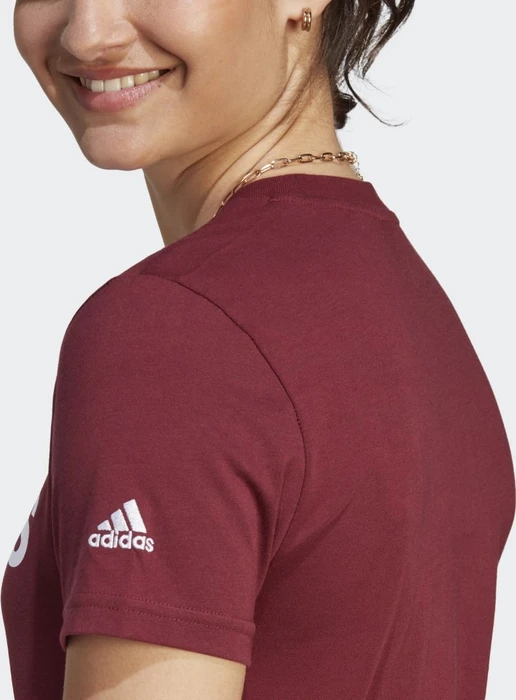 adidas Loungewear Essentials Slim Logo T-Shirt kurzarm shadow red/white (Damen)