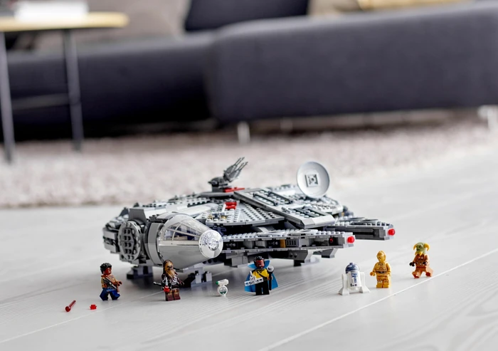 LEGO Star Wars Episode IX - Millennium Falcon