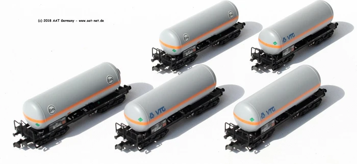 Märklin - Spur N Güterwagen - Druckgas-Kesselwagen-Set