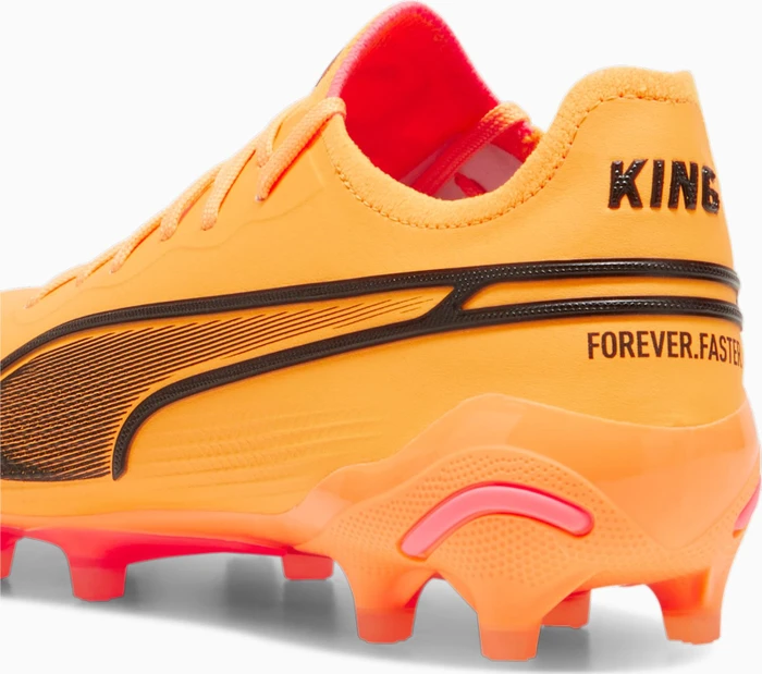 Puma King Ultimate FG/AG sun stream/puma black/sunset glow (Damen)