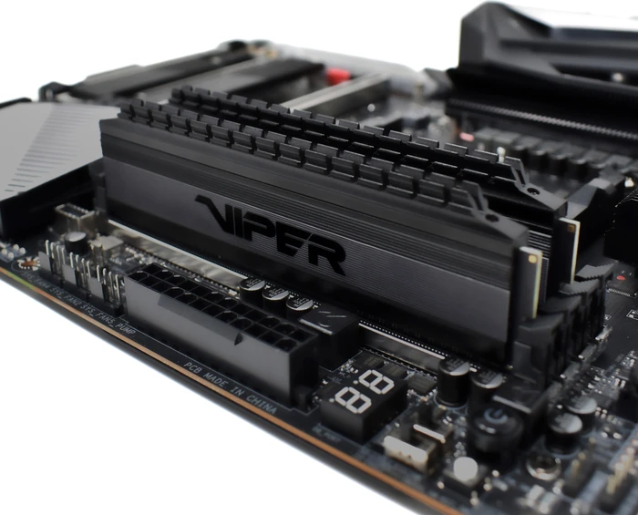 Patriot Viper 4 Blackout UDIMM 32GB Kit, DDR4-3600, CL18-22-22-42