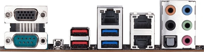 GIGABYTE C621-SU8 (Intel 3647)