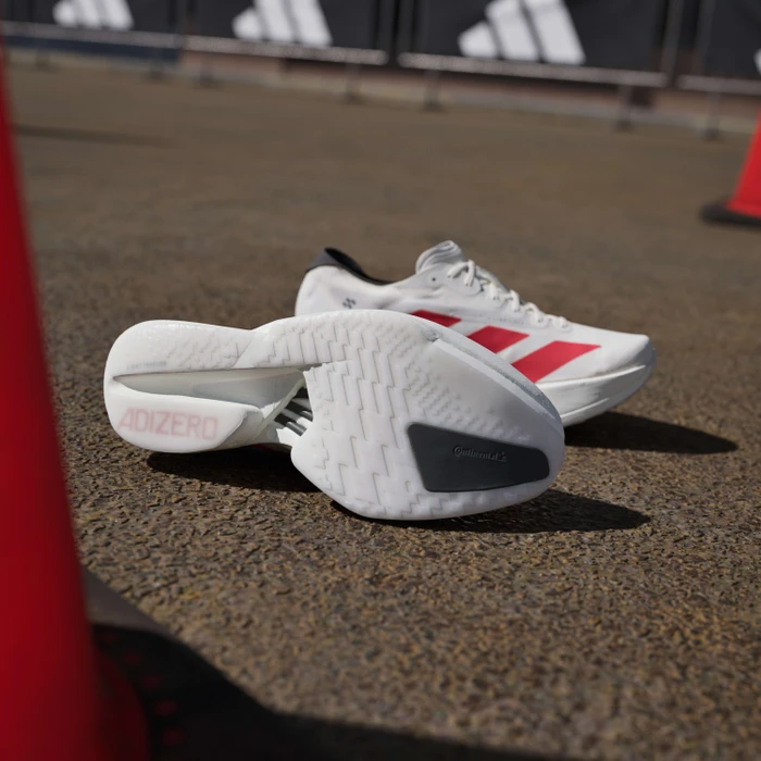 adidas Adizero Adios Pro 4 off white/better scarlet/core black (Herren)