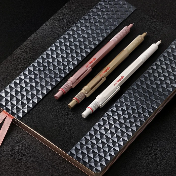 rOtring 600 Kugelschreiber perlweiß metallic