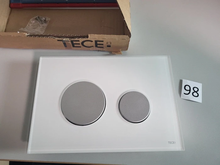 TECE TECEloop WC-Betätigungsplatte Glas für Zweimengentechnik 220x150x11mm Glas weiß glänzend, Tasten chrom matt