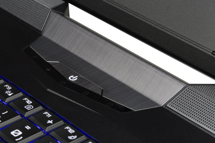 Nexoc G737IV, Core i5-9600K, 16GB RAM, 240GB SSD, 1TB HDD, GeForce RTX 2060, DE