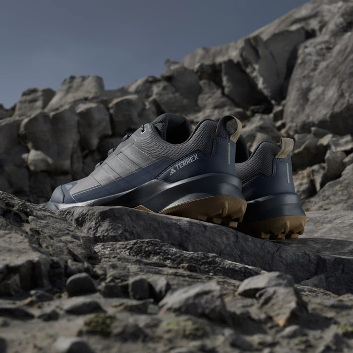 adidas Terrex Skychaser Ax5 Gore-Tex grey four/carbon/shadow navy (Herren)